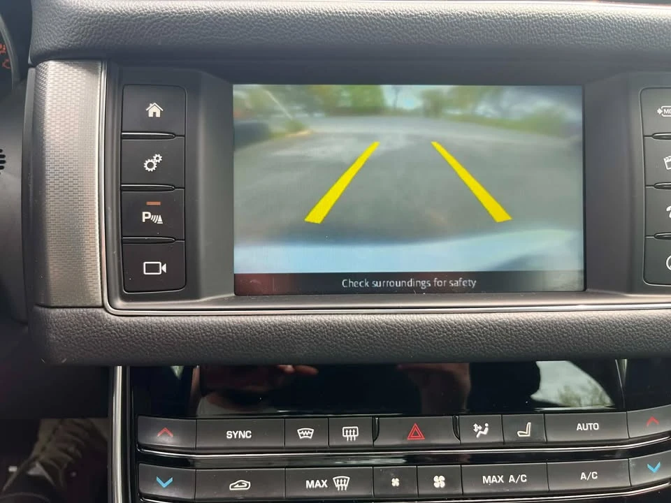 2018 Jaguar X260 XF - Image 11 of 12