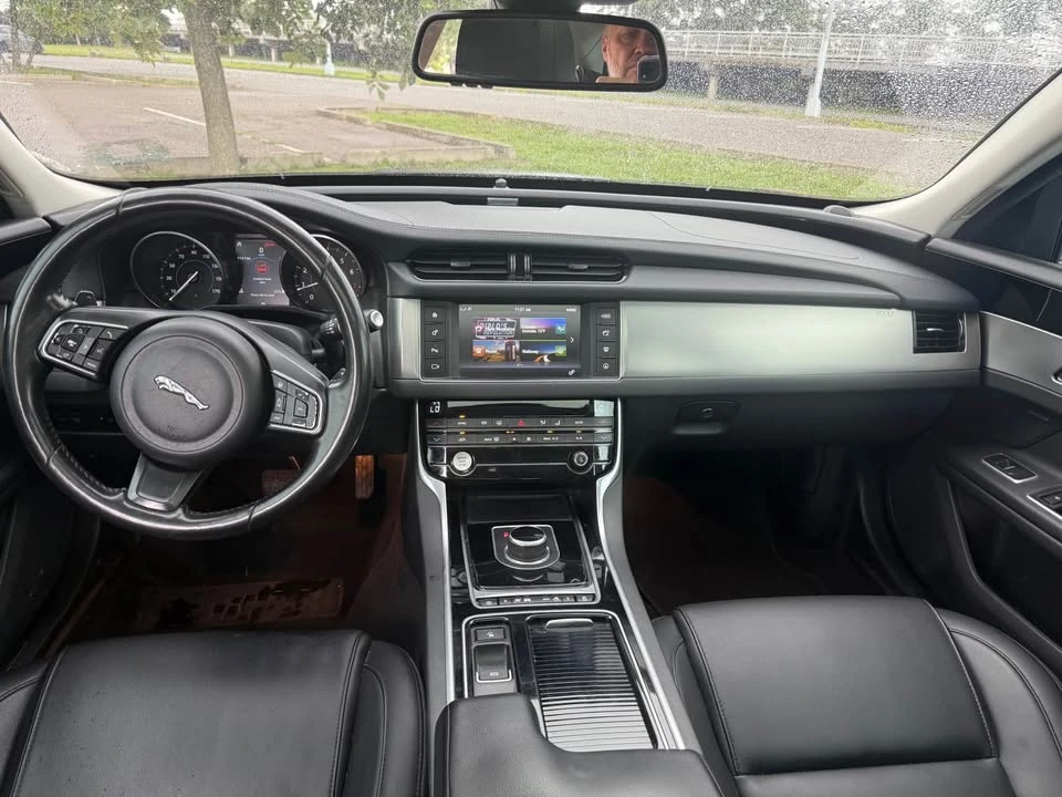 2018 Jaguar X260 XF - Image 9 of 18