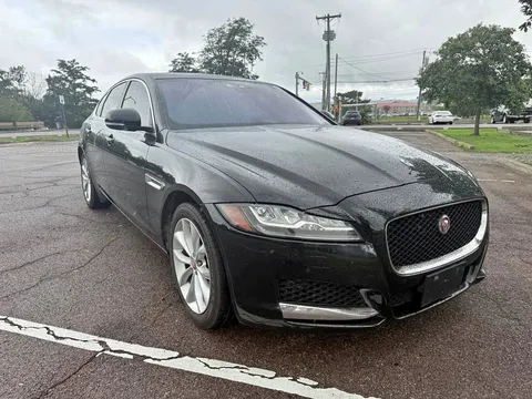 2018 Jaguar XF Luxury Sedan 4D