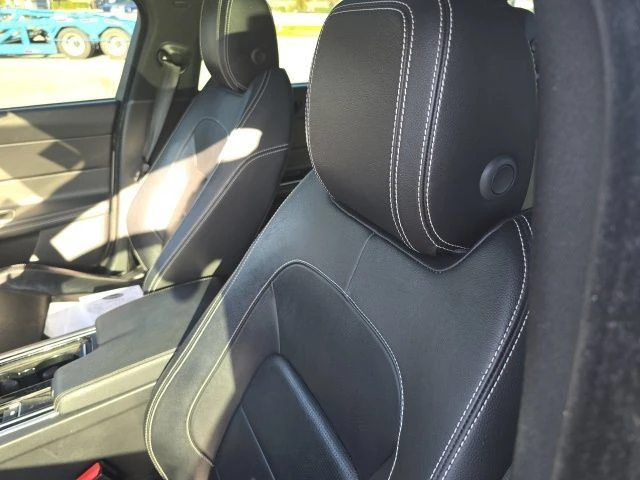 2018 Jaguar X260 XF - Image 7 of 17