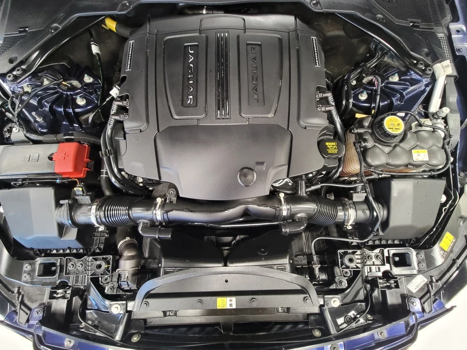 2018 Jaguar X260 XF - Image 3 of 12
