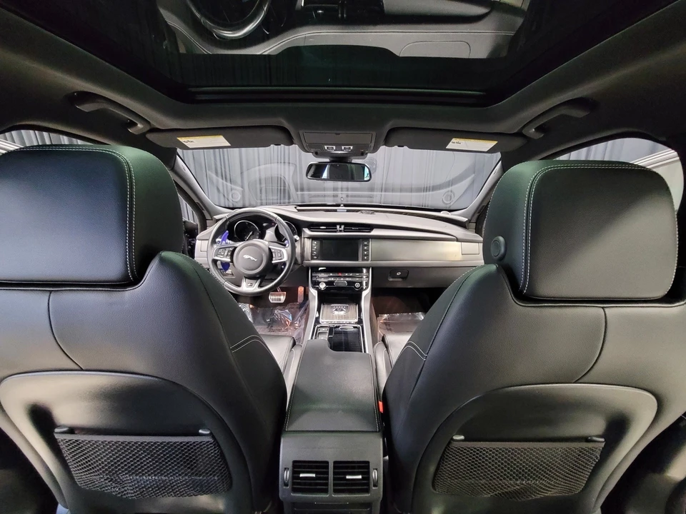 2018 Jaguar X260 XF - Image 2 of 12