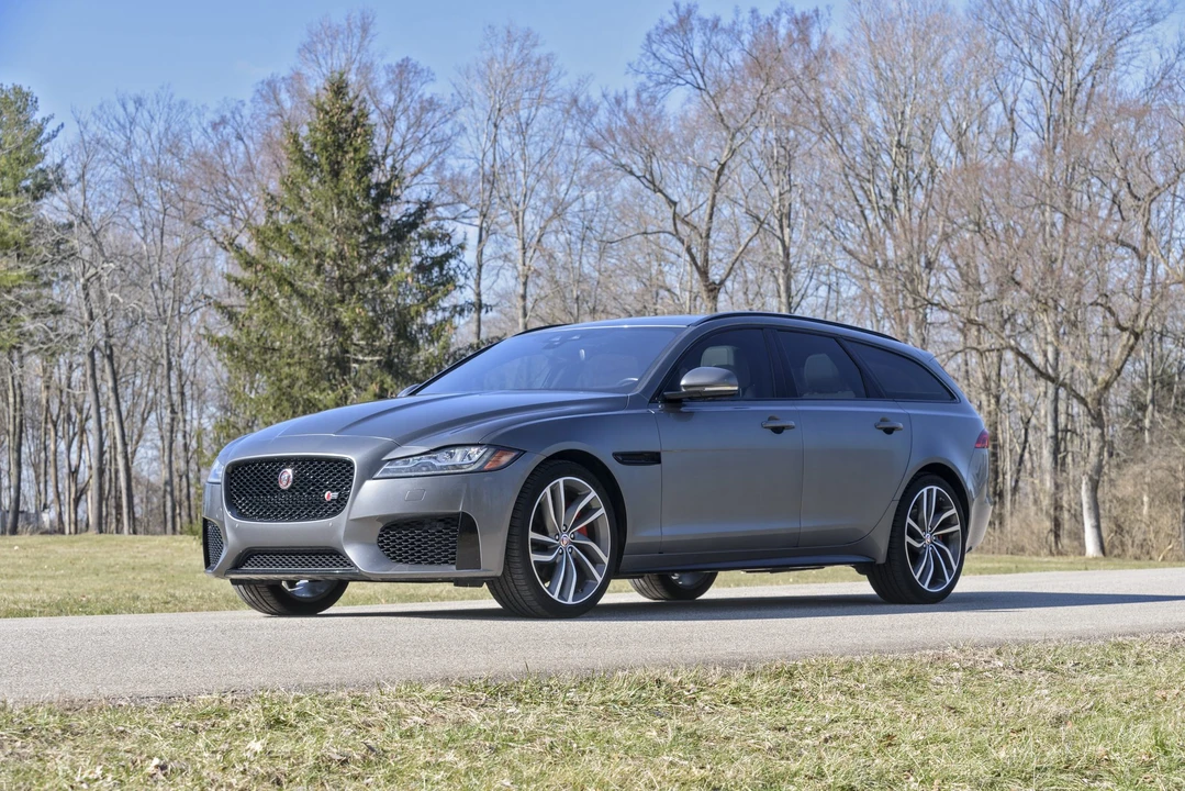 2018 Jaguar X260 XF - Image 2 of 31
