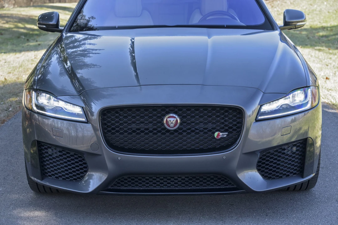 2018 Jaguar X260 XF - Image 25 of 31