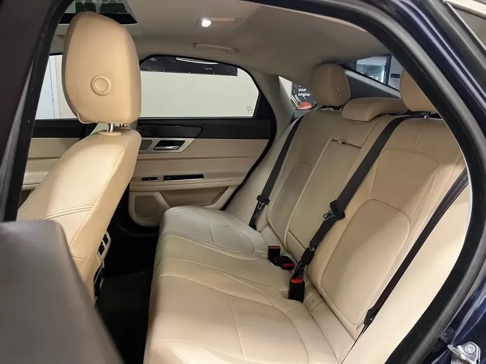 2018 Jaguar X260 XF - Image 14 of 20