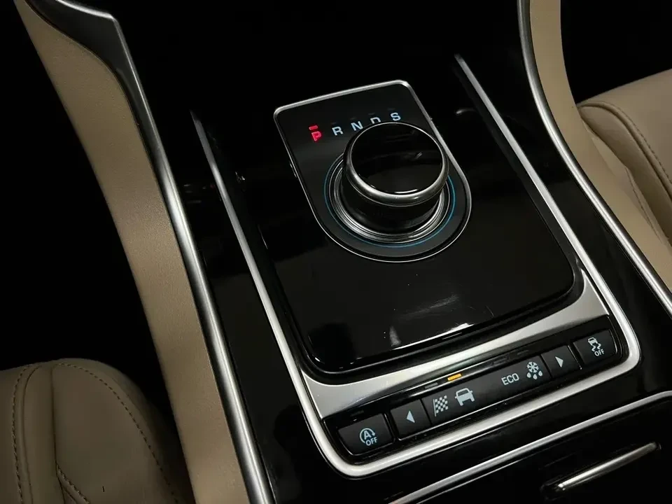 2018 Jaguar X260 XF - Image 13 of 16