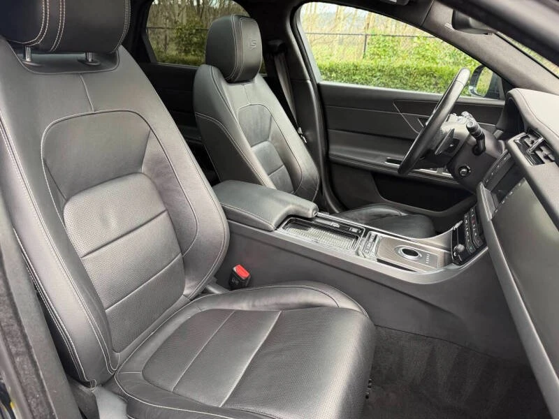 2018 Jaguar X260 XF - Image 18 of 18
