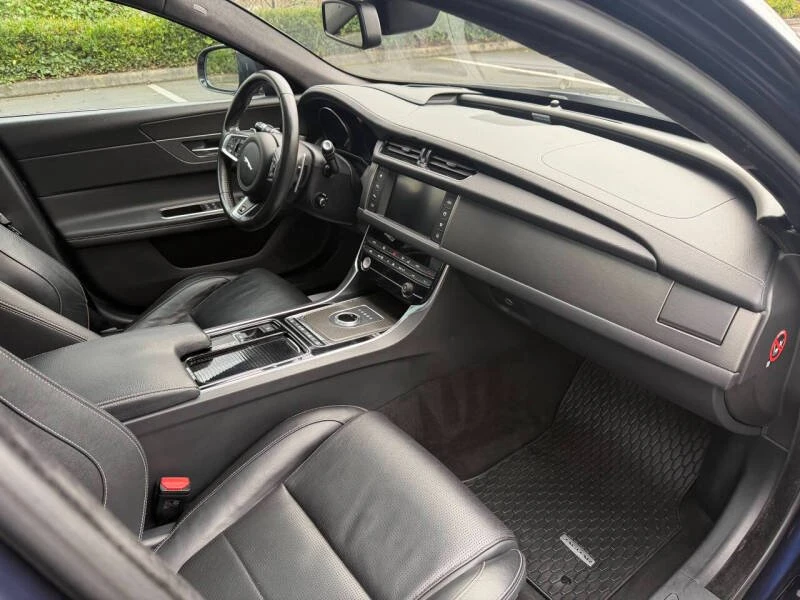 2018 Jaguar X260 XF - Image 16 of 18