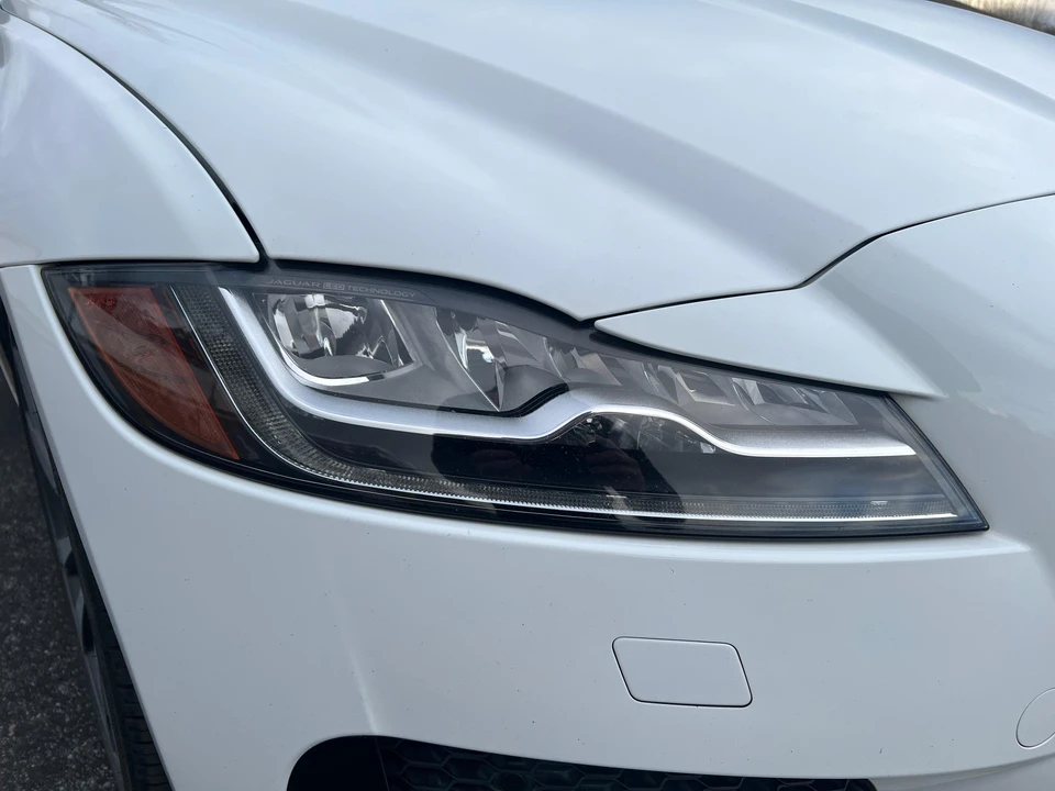 2018 Jaguar X260 XF - Image 9 of 31