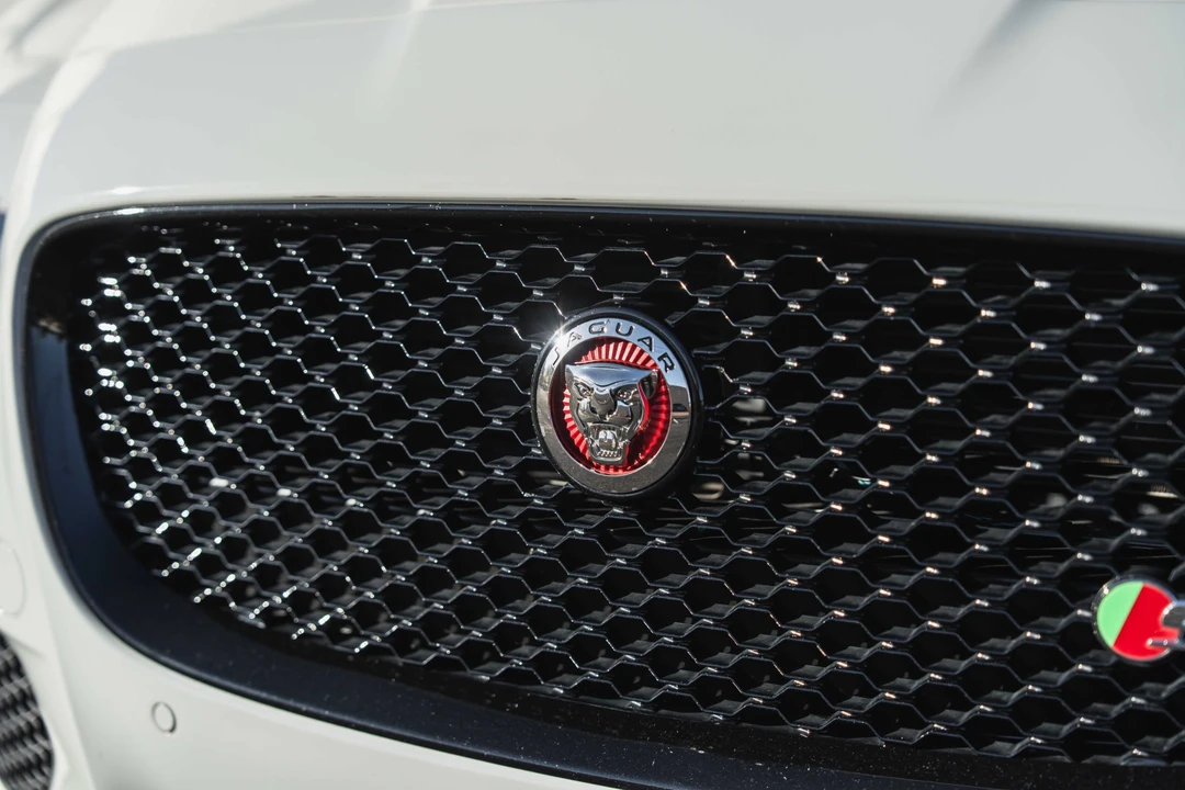2018 Jaguar X260 XF - Image 15 of 31