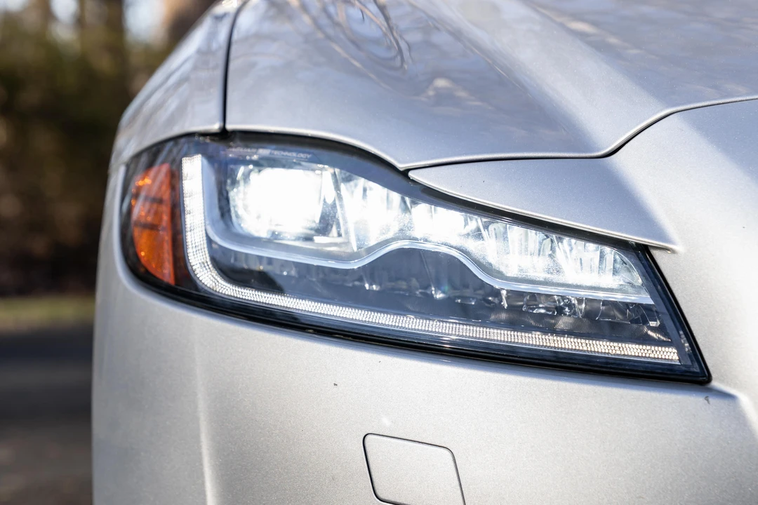 2018 Jaguar X260 XF - Image 28 of 31