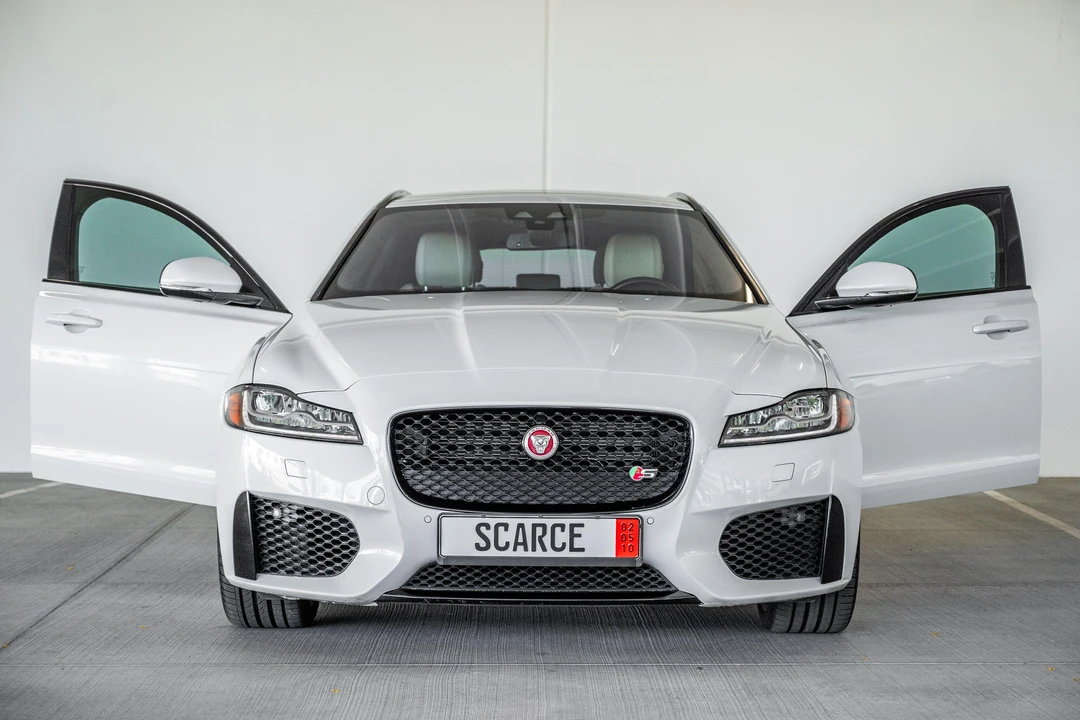 2018 Jaguar X260 XF - Image 10 of 28