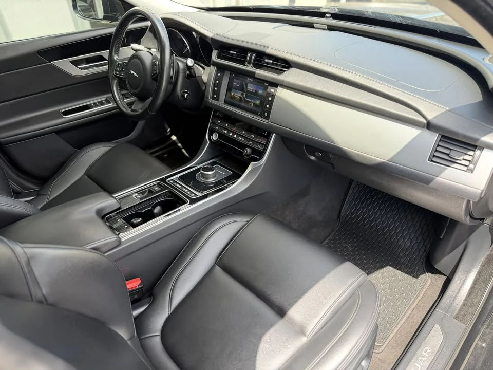 2018 Jaguar X260 XF - Image 16 of 20
