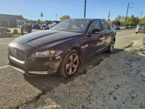 2018 Jaguar XF XF 25t Premium Sedan 4D