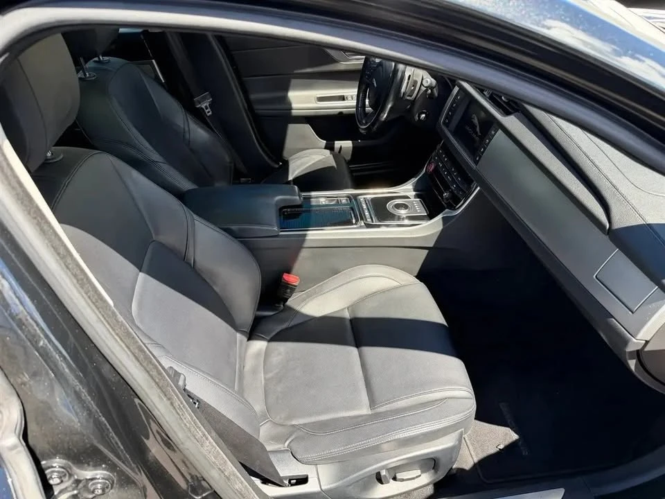 2018 Jaguar X260 XF - Image 18 of 20