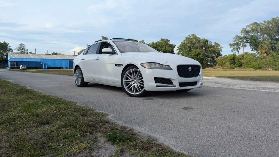 2018 Jaguar X260 XF - Image 2 of 20