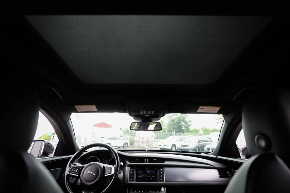 2018 Jaguar X260 XF - Image 16 of 19