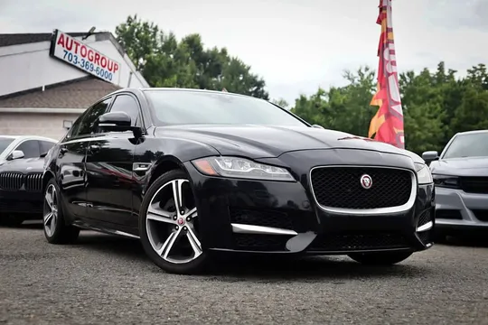 2018 Jaguar XF 25t R-Sport Sedan 4D