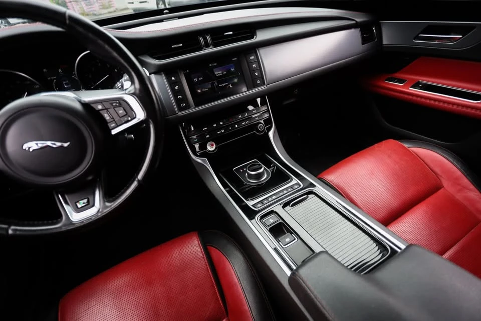 2018 Jaguar X260 XF - Image 17 of 19