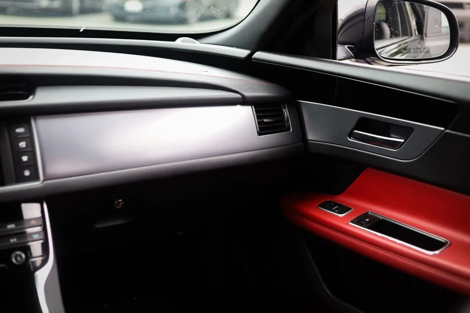 2018 Jaguar X260 XF - Image 12 of 19