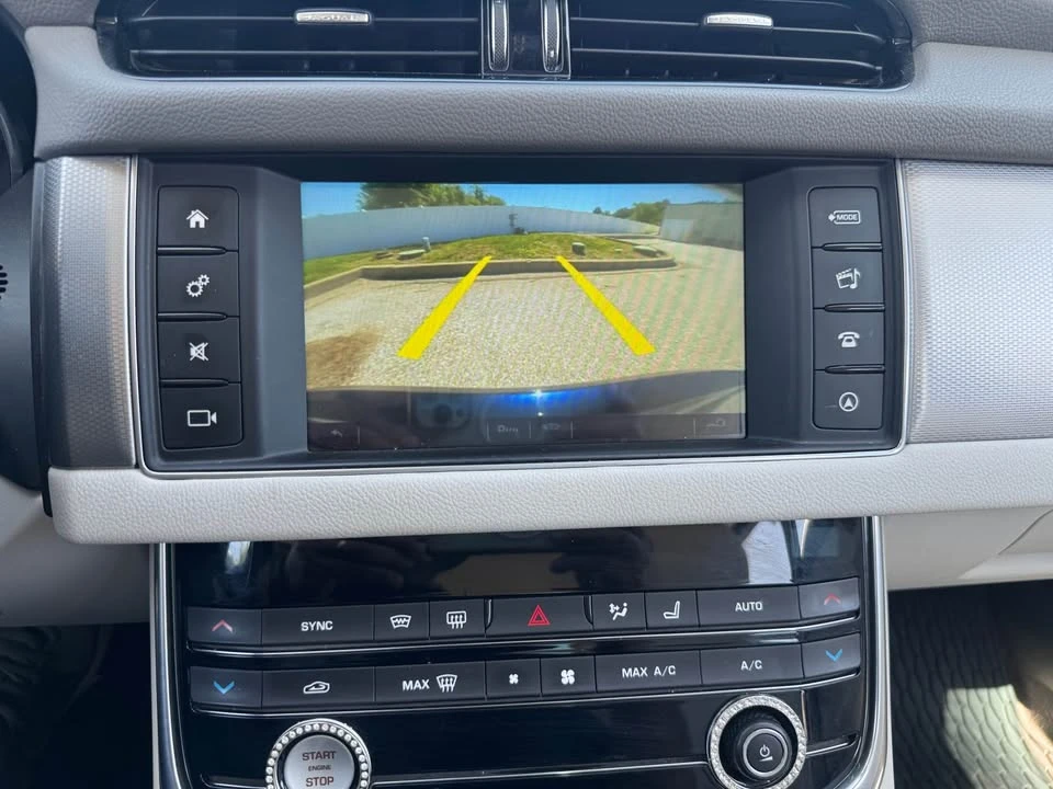 2018 Jaguar X260 XF - Image 16 of 16