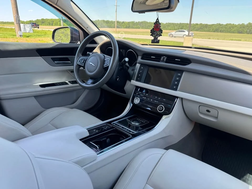 2018 Jaguar X260 XF - Image 12 of 16