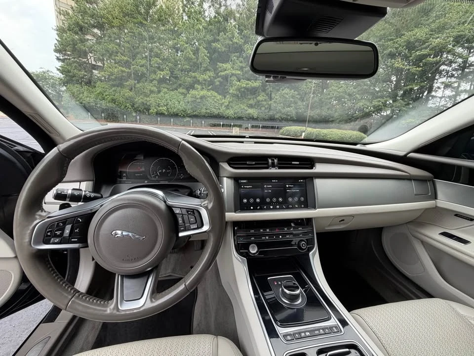2018 Jaguar X260 XF - Image 9 of 15