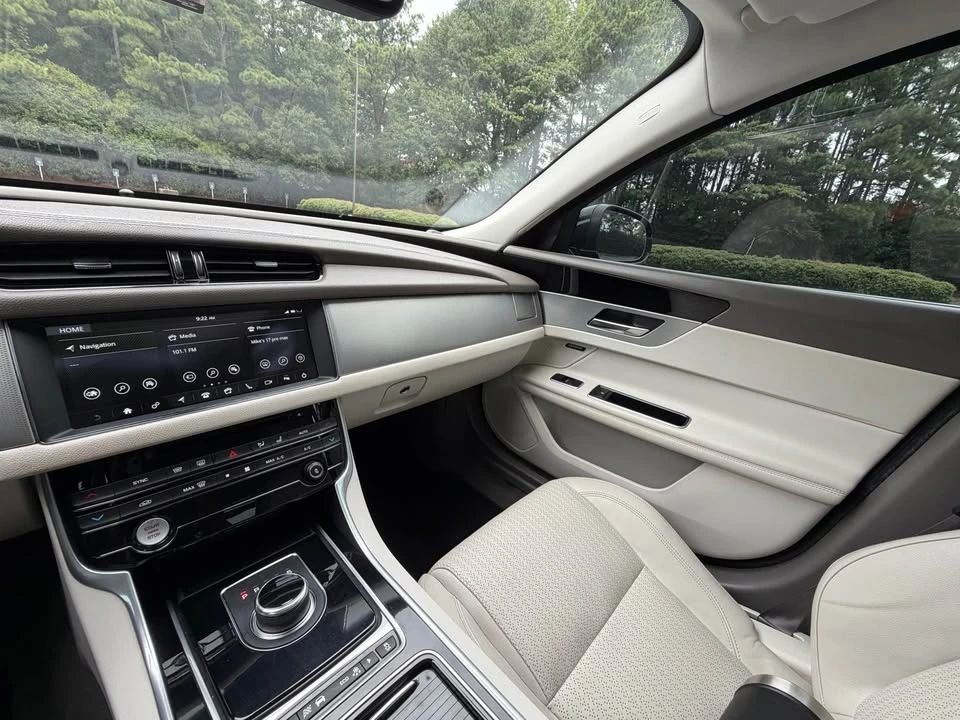 2018 Jaguar X260 XF - Image 10 of 15