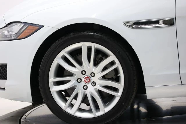 2018 Jaguar X260 XF - Image 9 of 21