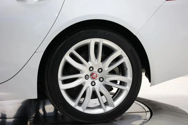 2018 Jaguar X260 XF - Image 10 of 21