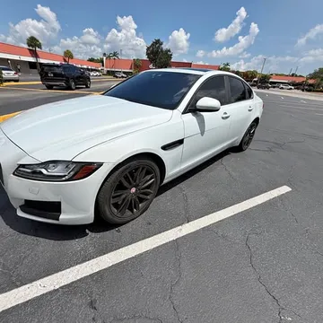 2018 Jaguar XF 35t R-Sport Sedan 4D