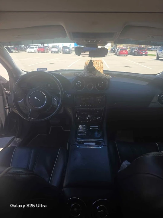 2018 Jaguar X351 XJ - Image 9 of 10