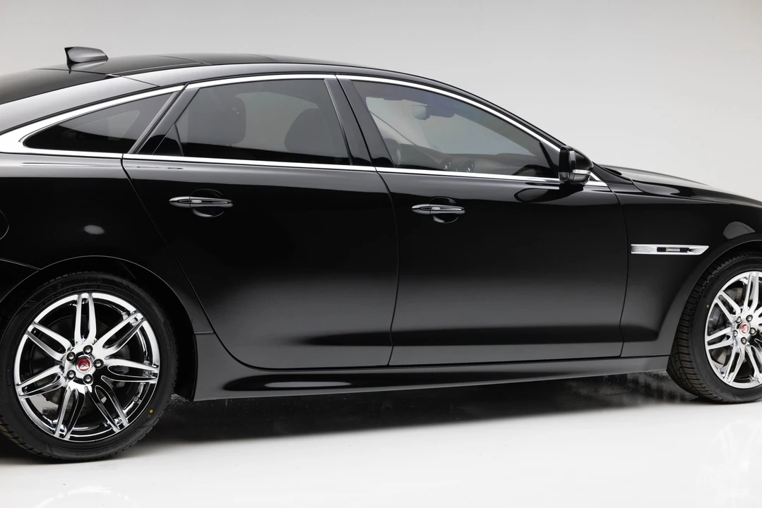2018 Jaguar X351 XJ - Image 20 of 31