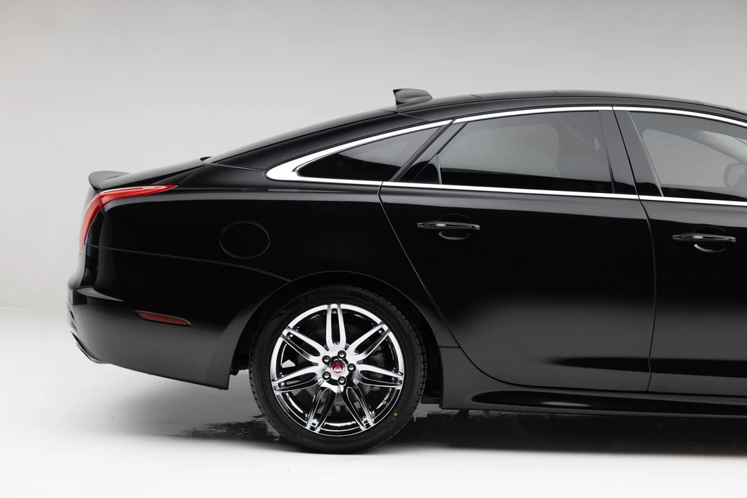 2018 Jaguar X351 XJ - Image 22 of 31