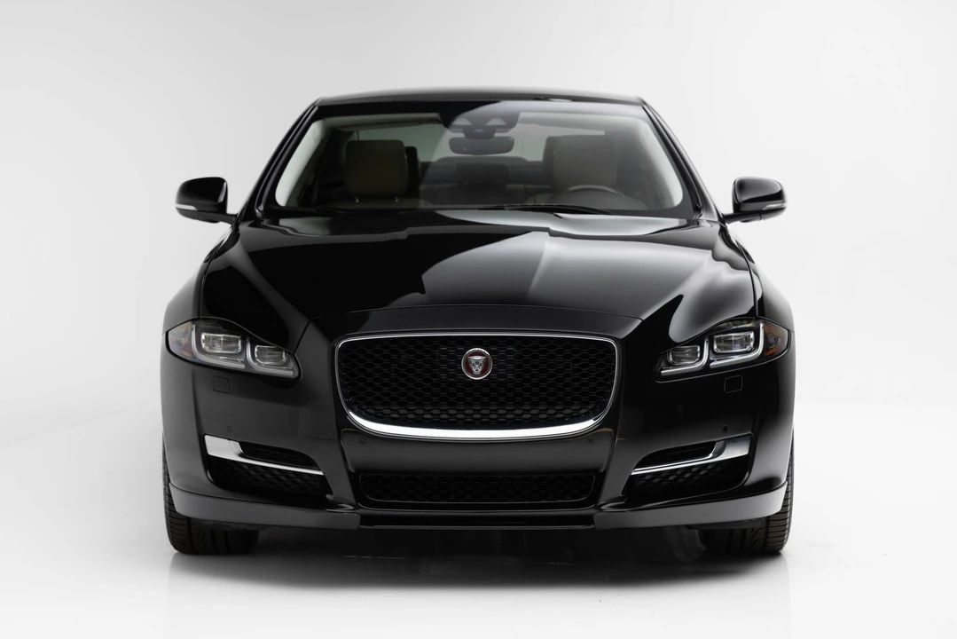 2018 Jaguar X351 XJ - Image 4 of 31