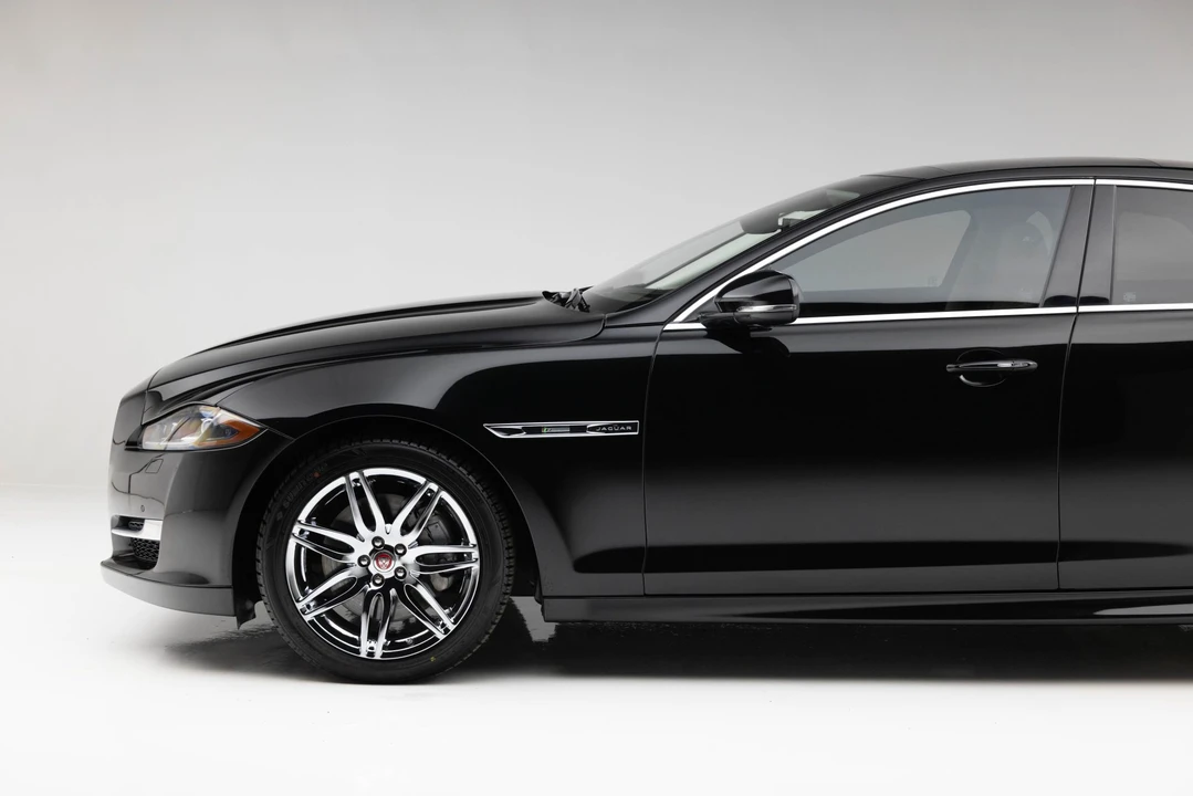 2018 Jaguar X351 XJ - Image 27 of 31