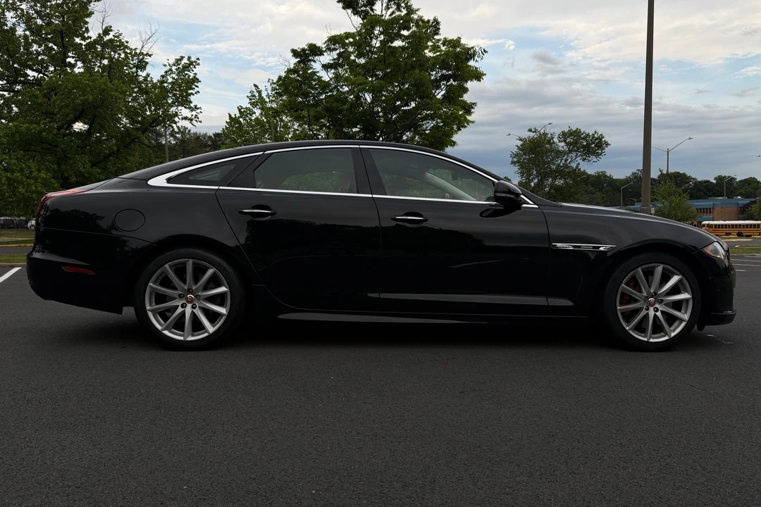 2018 Jaguar X351 XJ - Image 3 of 31