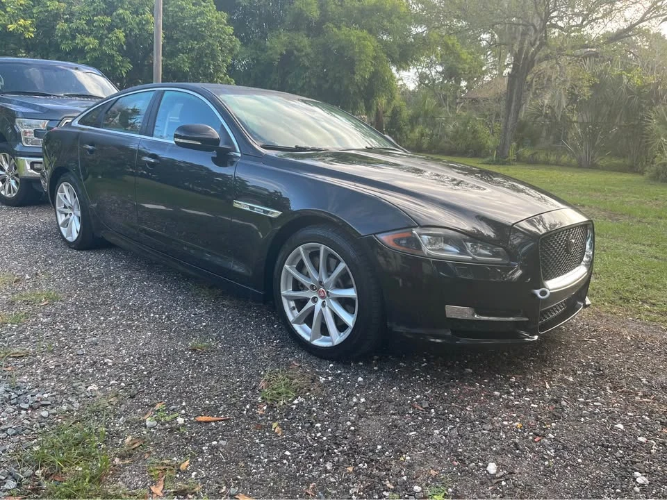 2018 Jaguar X351 XJ - Image 2 of 10