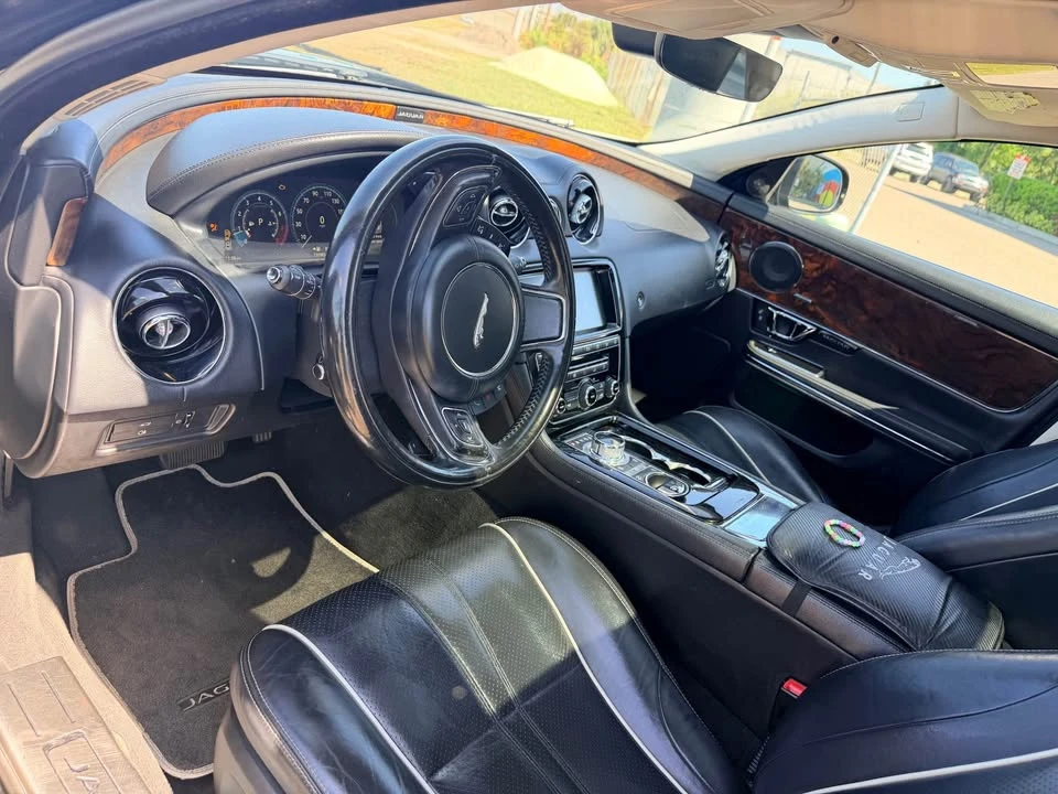 2018 Jaguar X351 XJ - Image 7 of 10