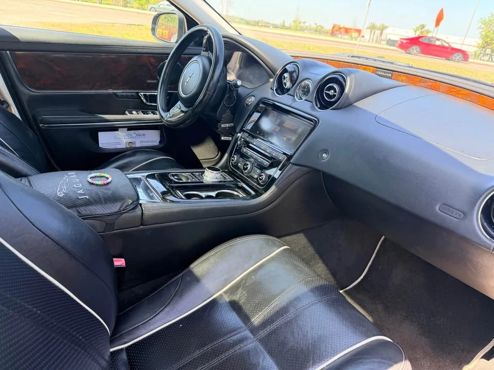 2018 Jaguar X351 XJ - Image 3 of 10