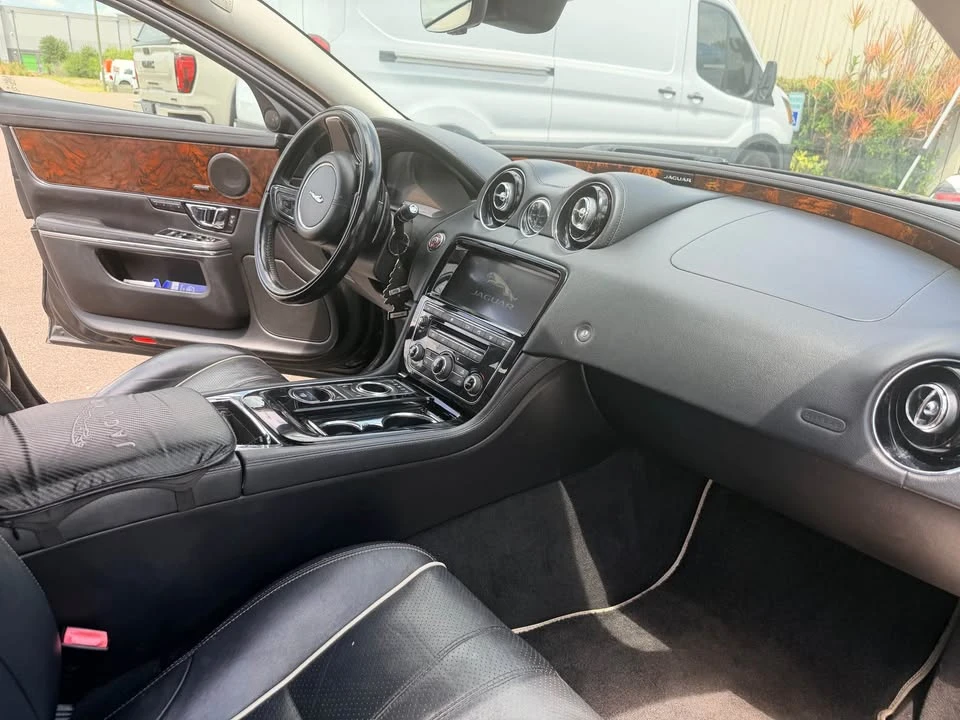 2018 Jaguar X351 XJ - Image 5 of 12