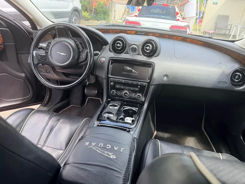 2018 Jaguar X351 XJ - Image 6 of 12