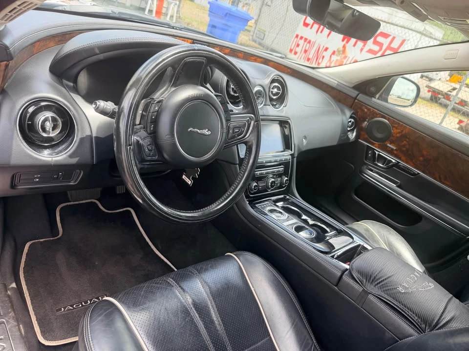 2018 Jaguar X351 XJ - Image 9 of 12