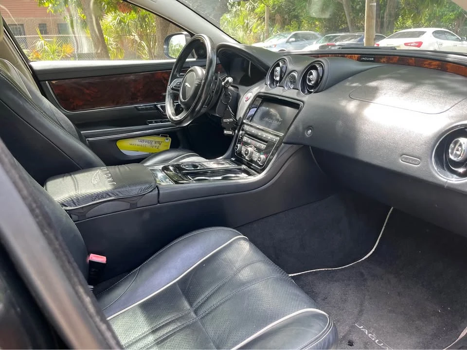 2018 Jaguar X351 XJ - Image 9 of 13