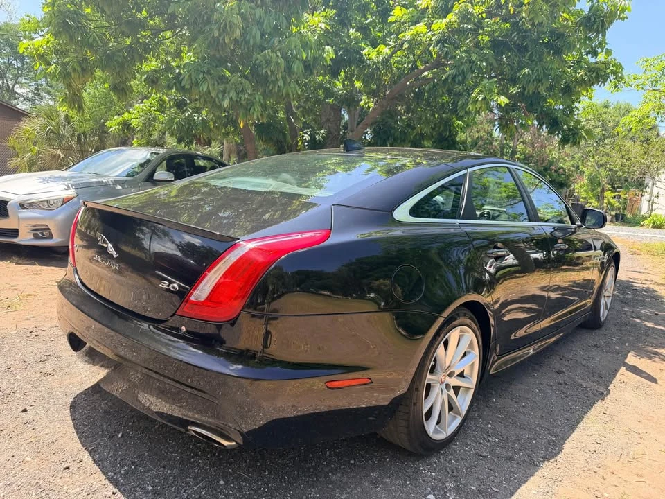 2018 Jaguar X351 XJ - Image 14 of 14
