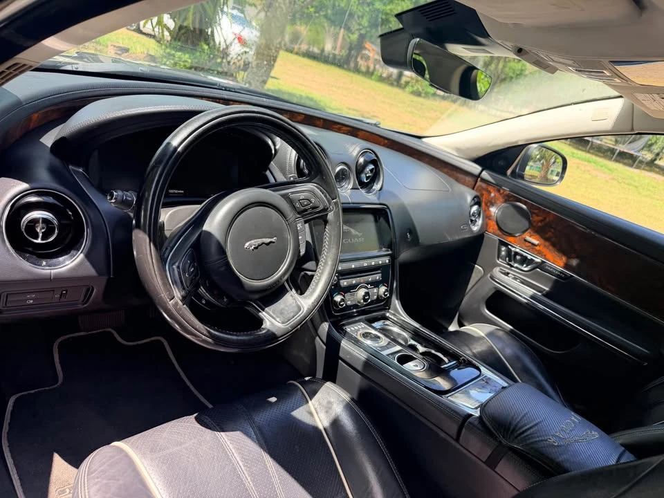 2018 Jaguar X351 XJ - Image 5 of 14