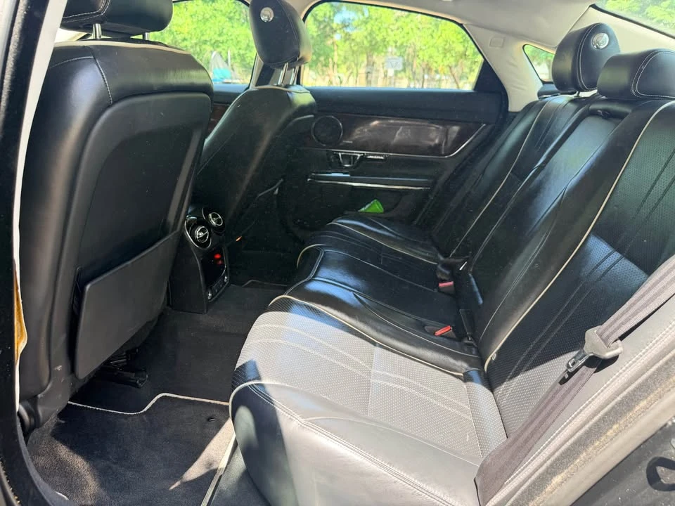 2018 Jaguar X351 XJ - Image 6 of 14