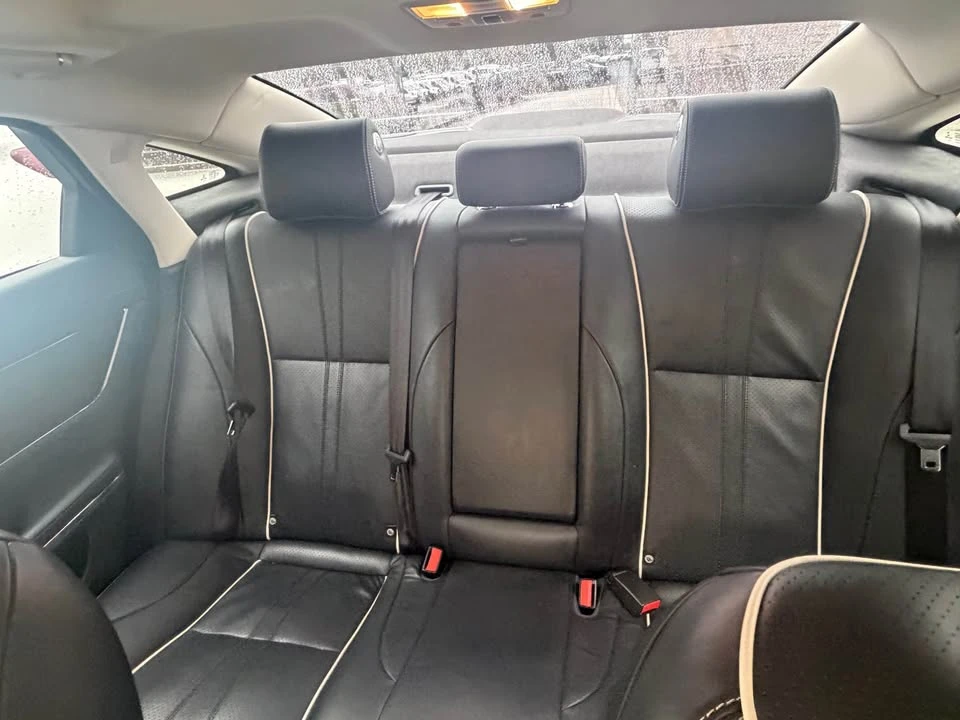 2018 Jaguar X351 XJ - Image 8 of 15