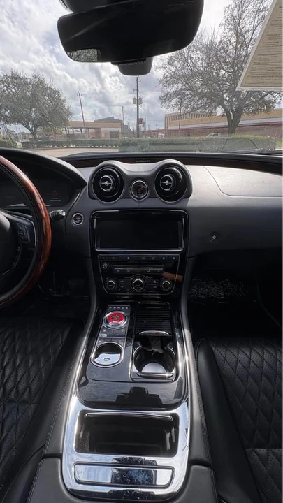 2018 Jaguar X351 XJR - Image 7 of 11