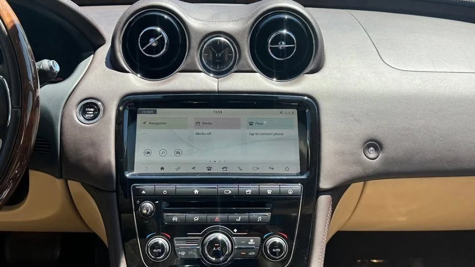 2018 Jaguar X351 XJ - Image 10 of 20